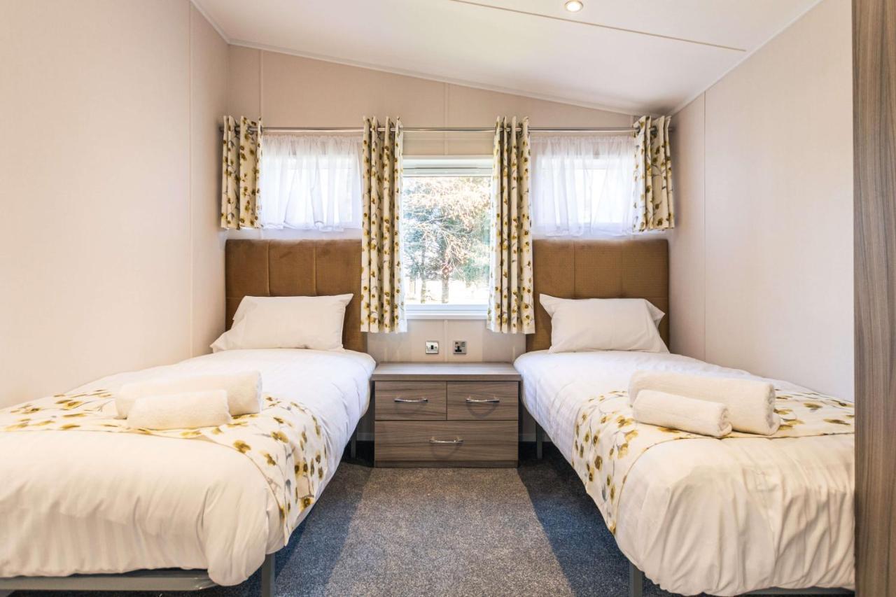 Audley Lodge With Hot Tub York Exteriör bild